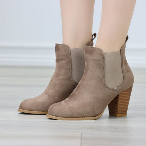 Womens Ankle Boots High Heel Tan Elastic Gore Synthetic Suede Round Toe - Picture 3 of 11